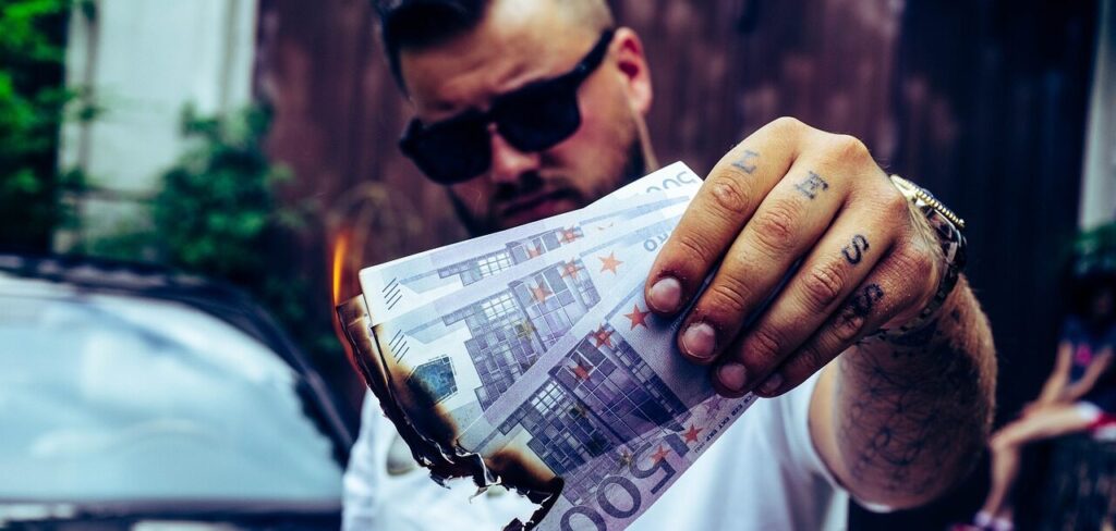 money, burn, finance, fire, hot, gold, business, gangster, cash, wealth, success, rich, criminal law, road, profit, currency, credit, sickstreetphotography, burned, gangster, gangster, gangster, gangster, gangster, rich